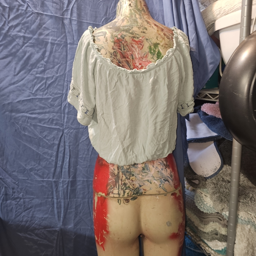 Top - Picture 2 of 5